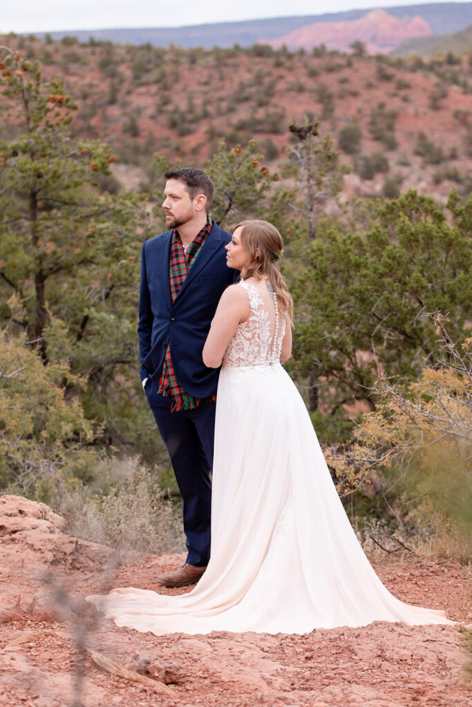 romantic bride and groom in Sedona