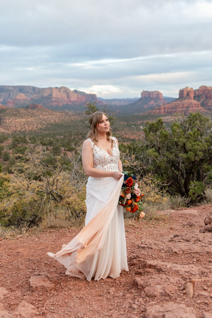 bridal portrait in sedona