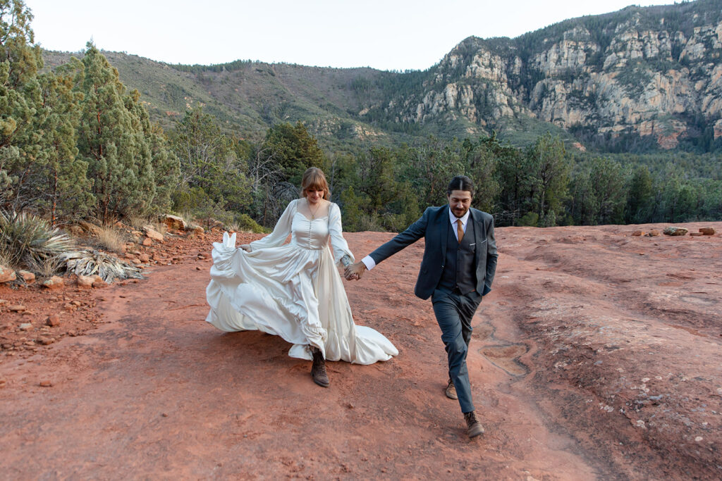 an adventurous elopement in sedona