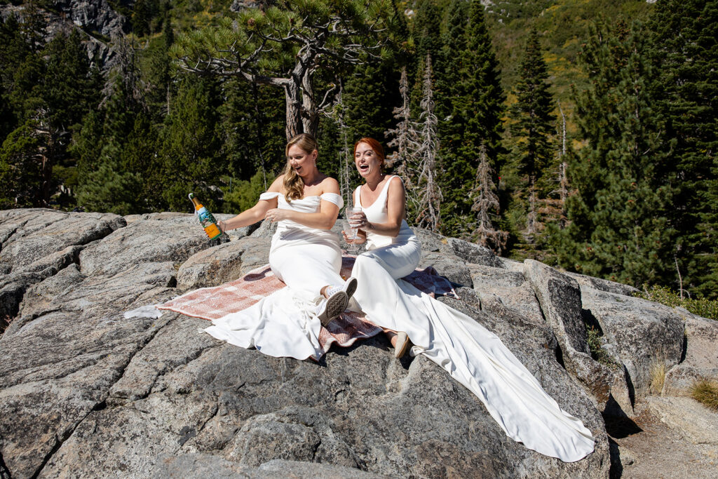 elopement couple enjoying a picnic at emerald bay