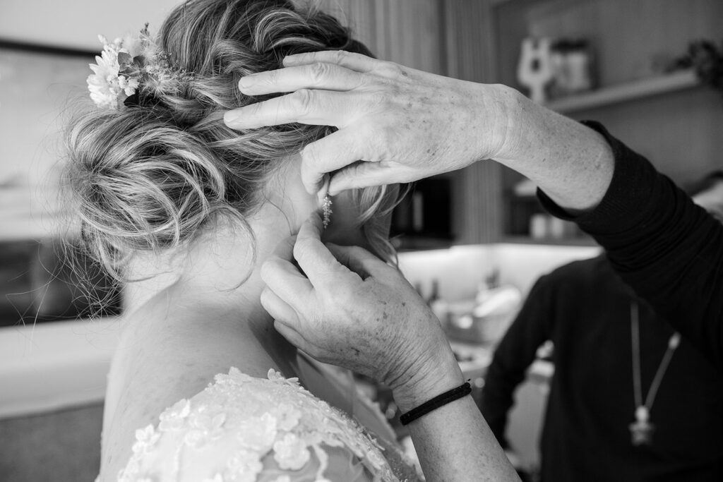 bride getting ready photos