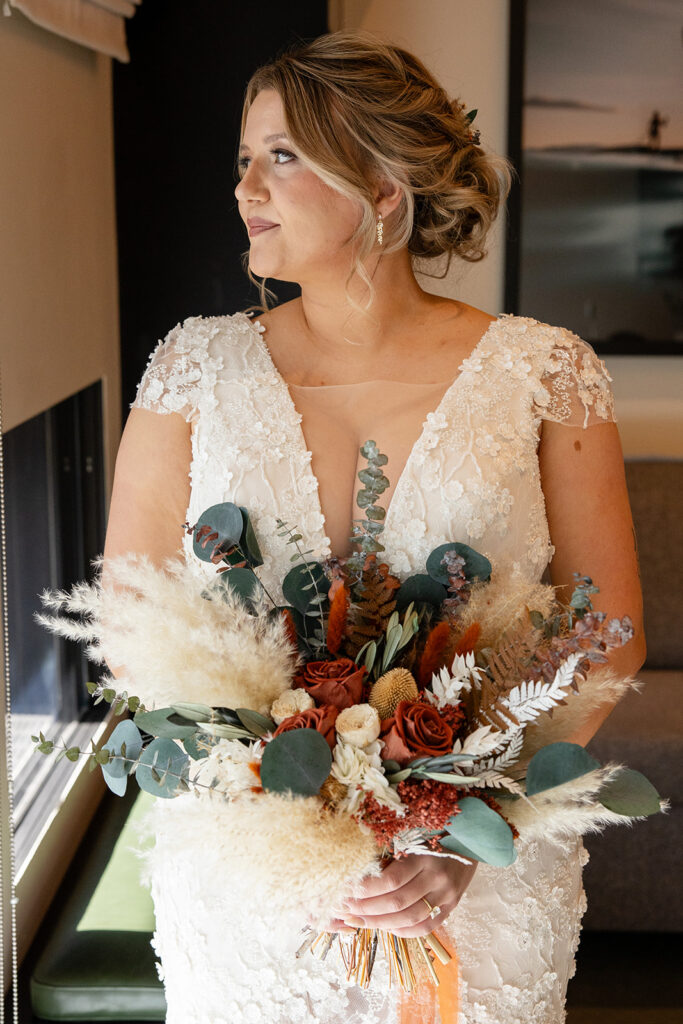 bride getting ready photos