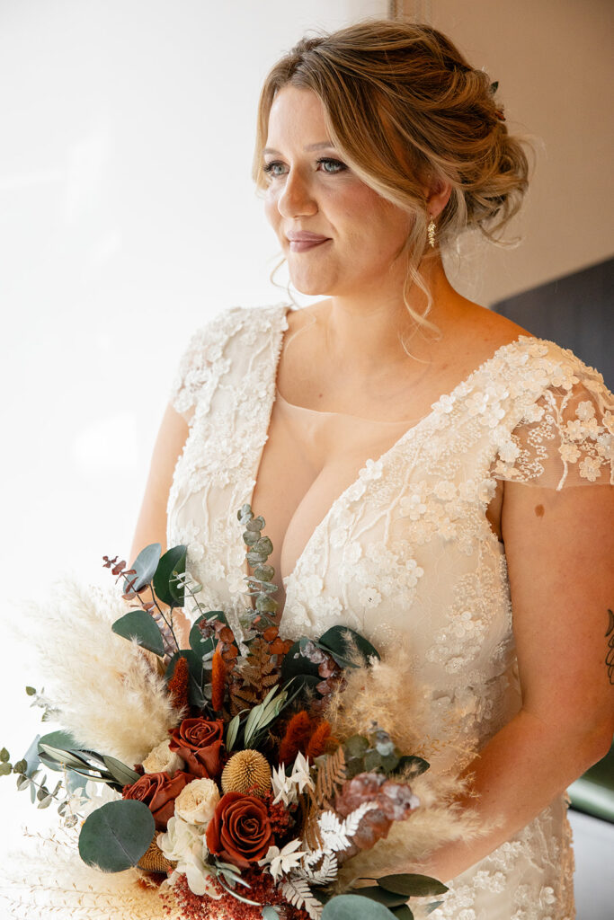 bride getting ready photos